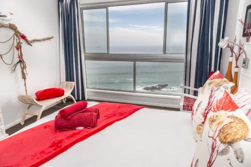Luxury 3 bedroom 16th floor beachfront penthouse with lift, Blouberg Heights, Blouberg, Cape Town