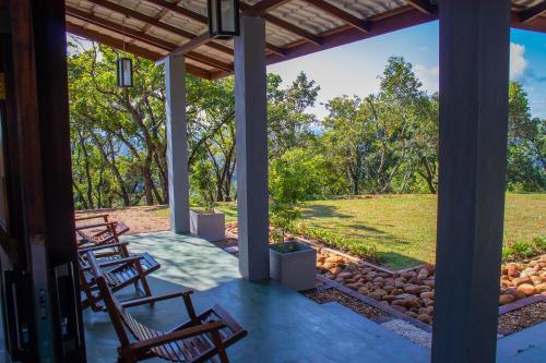 Skats, Windy Hills Glamping in Rathnapura
