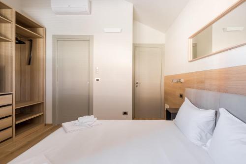 Two-Bedroom Apartment image 5