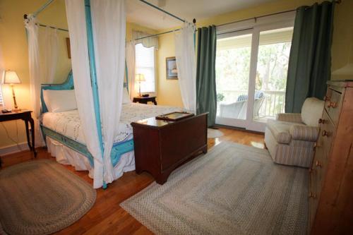 512 Remora - Four Bedroom House - image 2