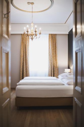 Hotel Adria - image 10