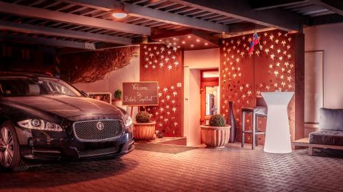 183802605 Hotel Capital with private wellness