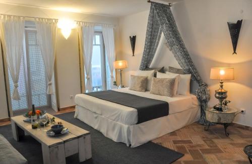  Cabreira Suites | Tavira Historical Centre in Tavira