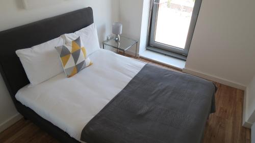 Quay Apartments - image 8