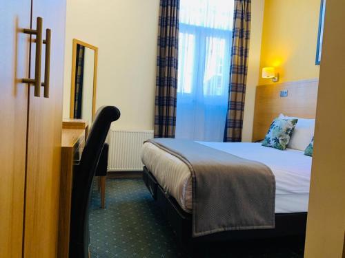 room detail thumbnail 0