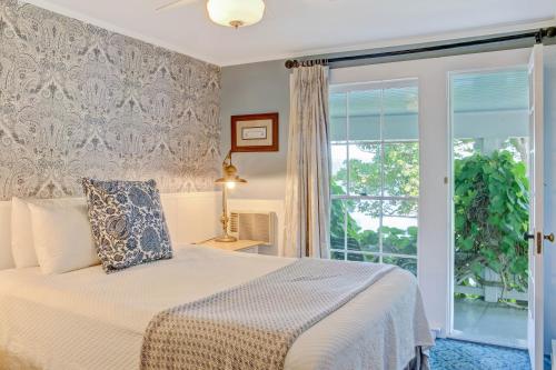 Basin Harbor Room Type - Standard Queen Room