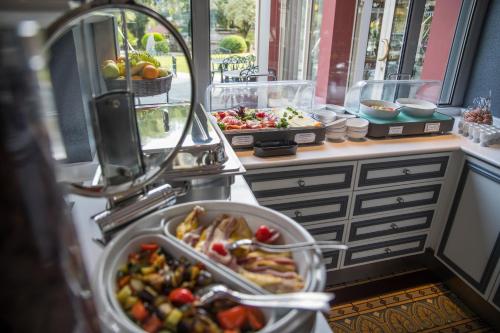 Best Western Beauséjour - image 9