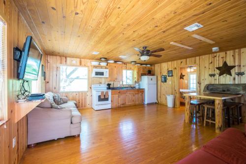 River Bluff Cabins in Rio Frio (TX)
