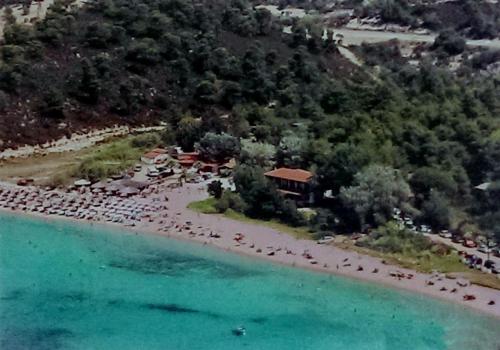  Absolutely Unique Double Beach House in Kalogria