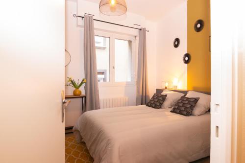 Sleep in Rodez Appartement Place Foch Centre Historique-Vieux Rodez photo 16