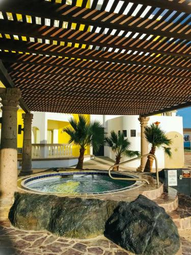 สระว่ายน้ำ, โรงแรมปลายา โบนิตา รีสอร์ต (Hotel Playa Bonita Resort) in ปวยร์โต เปนาสโก