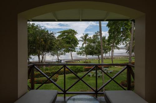 183895891 Club del Mar Oceanfront