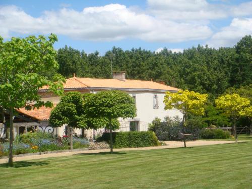 Chambres d’hôtes au Gîte de la Pommeraie chambre d'hôte Nieul-le-Dolent