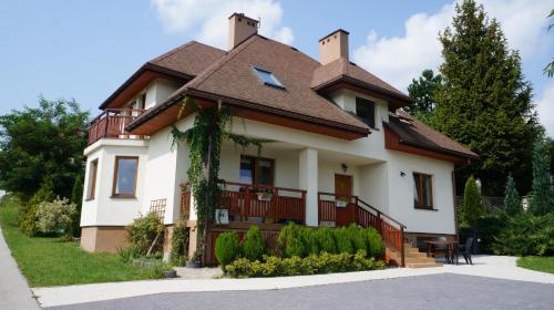 Calm House in suburbs of Cracow - Michałowice