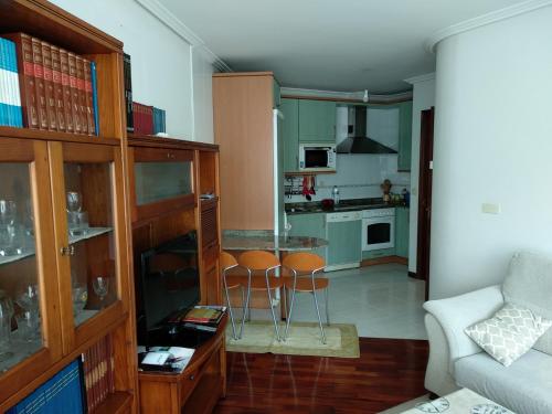 Acogedor apartamento cerca de las estaciones de bus y tren in A Coruña