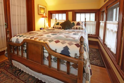Robins Nest Bed & Breakfast – Cody, WY