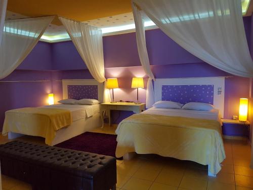  the golden brown luxury guesthouse, Ferienwohnung in Kalambaka