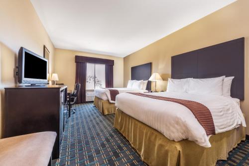 2 queen beds