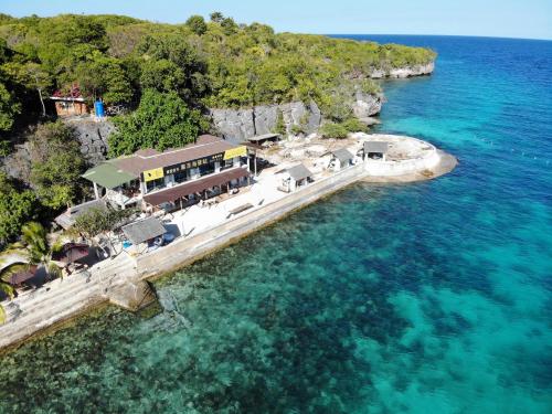 สภาพแวดล้อมโดยรอบ, Jelly Sea Resort in มาเรีย