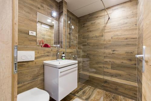 Apinelo Tower Rooms, Split (photo 8)