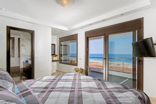  Lachania Villa Sleeps 7 Pool Air Con WiFi T769462 in Lachania