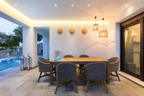  Lachania Villa Sleeps 7 Pool Air Con WiFi T769470 in Lachania