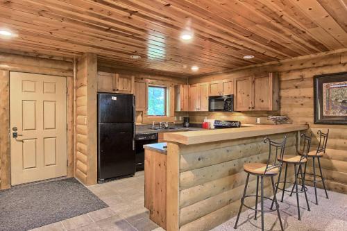 823 Mountain Cabin - image 3