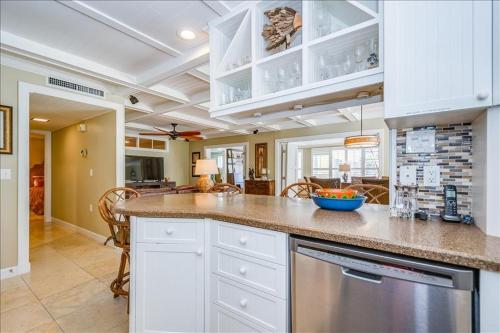 BG Beach Club 1C Condominium - image 4