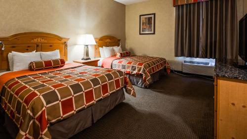 Best Western Plus Revere Inn And Suites