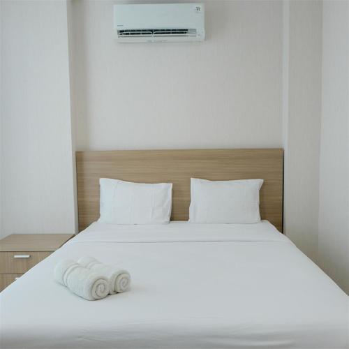 Pool View Brooklyn Alam Sutera Studio Apartment near IKEA By Travelio - image 2