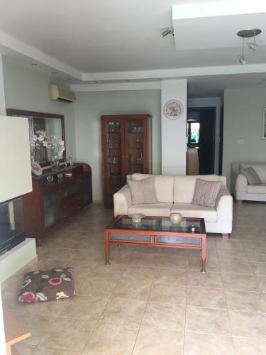 Hera’s House Hera’s House