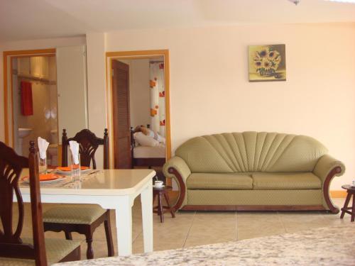 Superior One or Two-Bedroom Apartment image 10