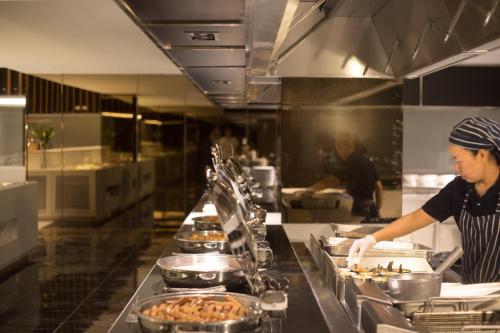 S Ram Leisure Hotel – Bangkok, NY