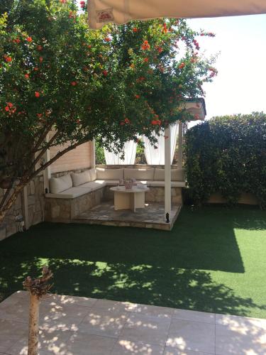 Hera’s House Hera’s House