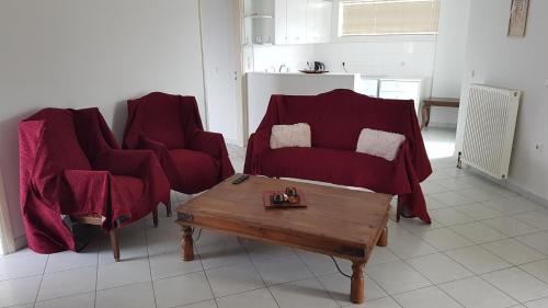  M-George apartment by the airport in Markopoulo