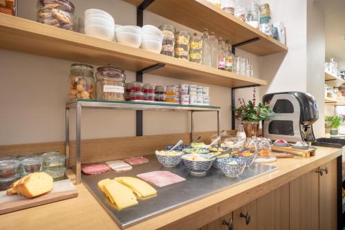 Comida y bebida, Hotel Carlton in Suburbs