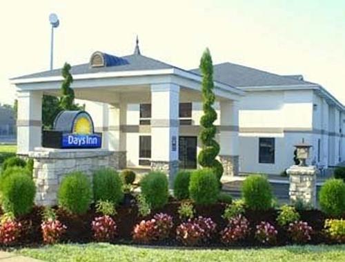 Days Inn by Wyndham Battlefield Rd/Hwy 65