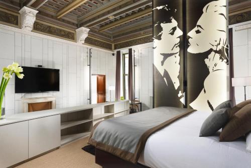 Piazza Del Gesu' Luxury Suites