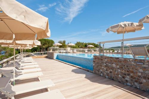 Басейн, Hotel La Perla Del Golfo in Марчіана
