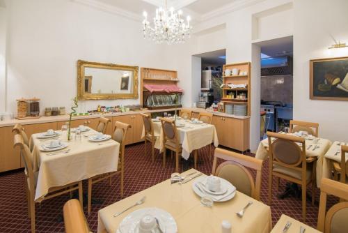 洛德酒店 (Hotel The Lord) in 郊區