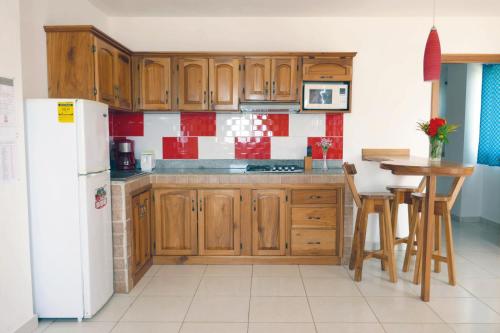 ห้องครัว, Kevin Kondos in โบกัส เดล โตโร