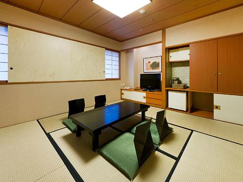 Japanese-Style Quadruple Room - Non-Smoking