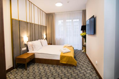 2 twin beds