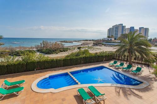 Villa Primera línea del Mediterráneo y piscina privada.