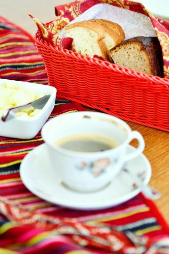 Ételek és italok, Kihnu Sadama Oomaja Guesthouse in Tostamaa Vald (Parnu megye)