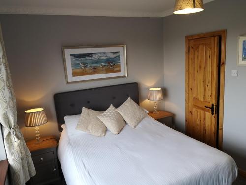 Mount Edward Lodge Room Type - Deluxe Double Room with Sea View