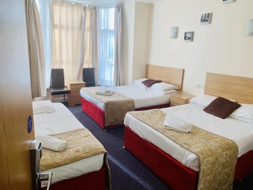 Britannia Inn Hotel - image 5