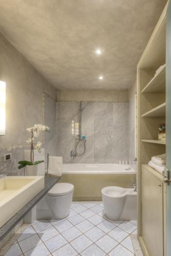 Duomo Suite Central Home - image 6