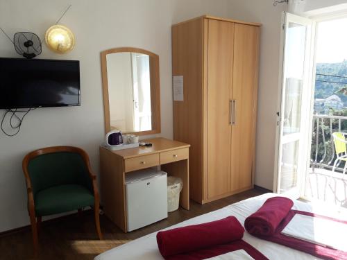 Guest House Villa Bellevue - image 3