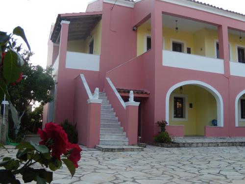  Antigoni's Apartments, Pension in Acharavi